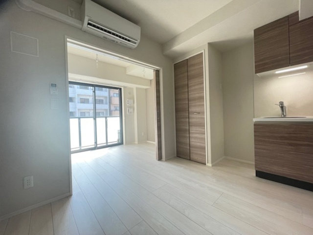 ロイジェント扇橋の居間・リビング