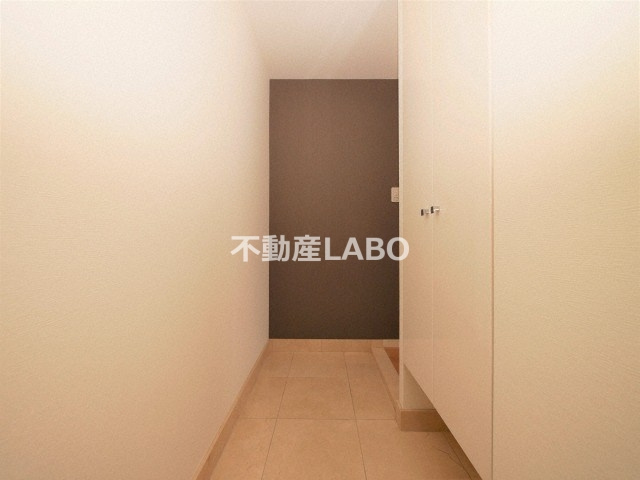 セイワパレス夕陽丘の玄関