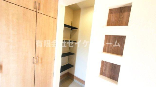 熊谷市赤城町1丁目　太陽光発電付きオール電化新築住宅の収納