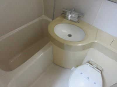 メゾン長沼の浴室