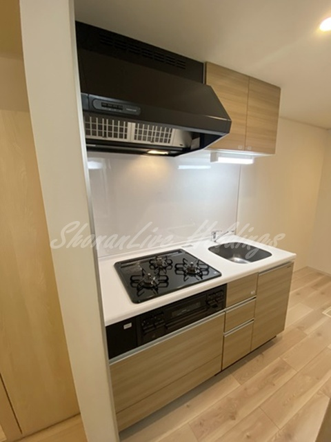 ハマコートⅥのキッチン|ガス3口コンロシステムキッチン♪