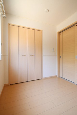 【洋室】 | メゾンジャスティスB