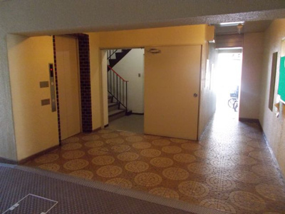 【エントランス】 | 関大前スカイハイツB棟