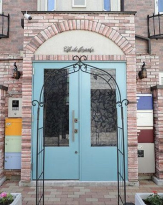 【エントランス】 | クレ・ドゥ・レスポワール | 建物の内部です