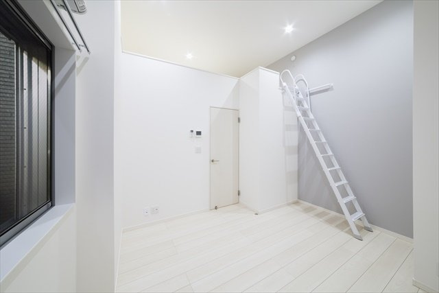 Alison（アリソン）の居間・リビング