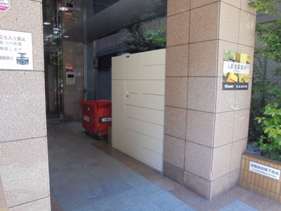 【エントランス】 | ドミール堺筋本町 | 落ち着いたエントランスです