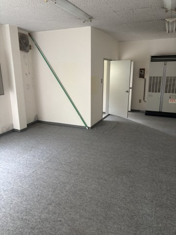 ６６５２５　岐阜市西野町六丁目北町事業用の内装