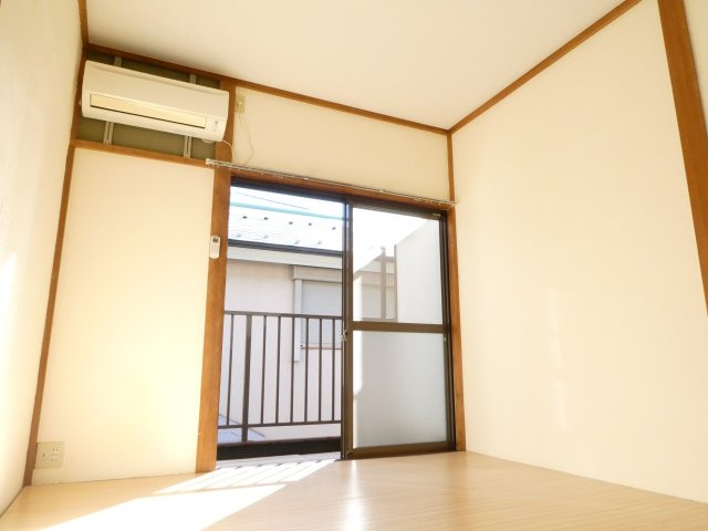 春日部市中央５丁目のアパートの寝室