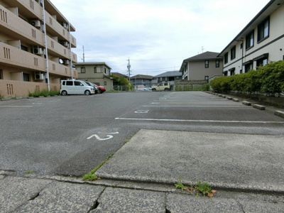 【駐車場】 | ピアコート | 402の写真
