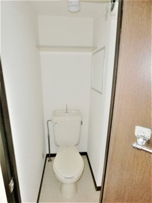 【トイレ】 | ピアコート | 402の写真
