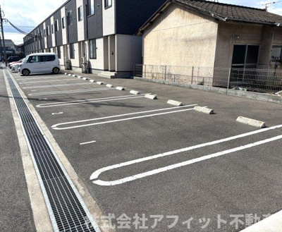 【駐車場】 | ガーデンヒルズ東手城　A棟