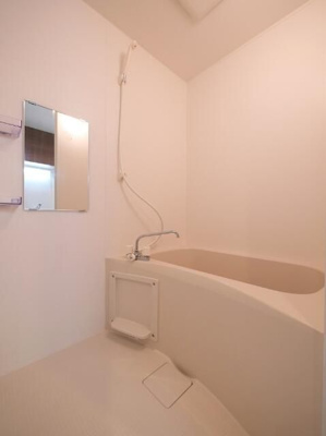 【浴室】 | レジディア | ※別号室参考画像