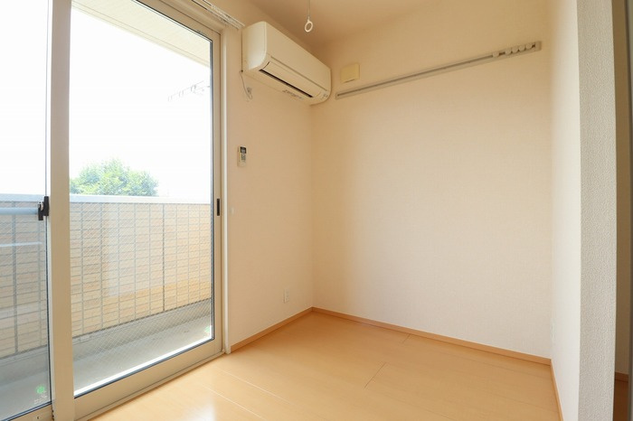 チェリーブラッサムの洋室