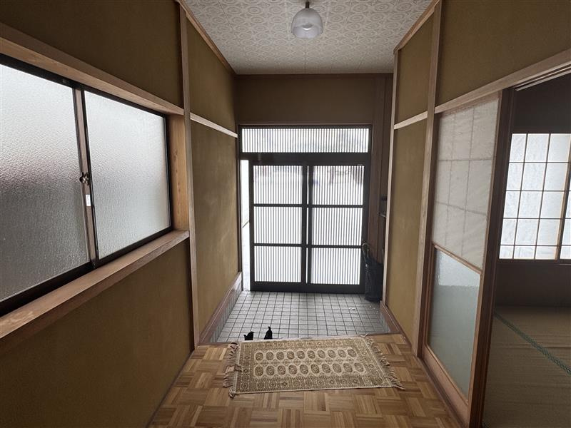 四谷３丁目　売住宅の玄関