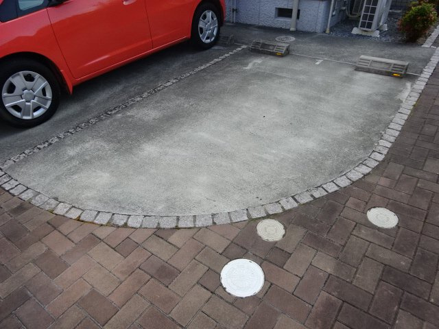 シャーメゾン　ヴェルジェの駐車場