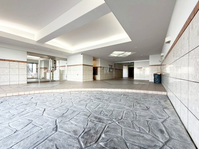 【エントランス】