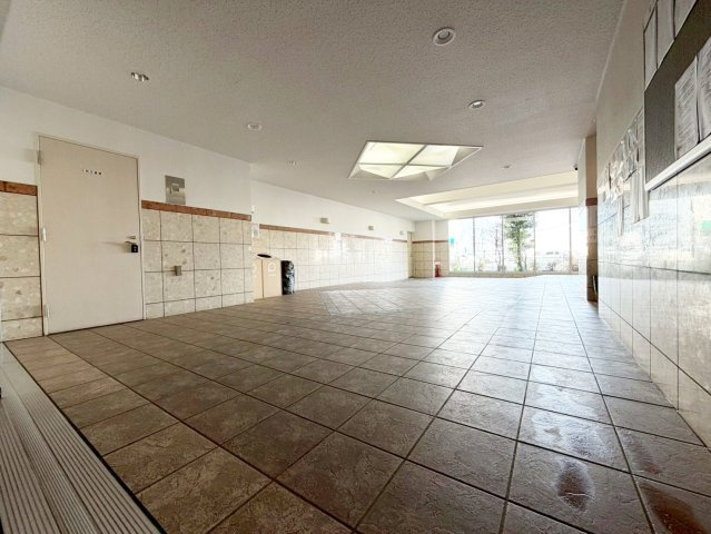 【エントランス】