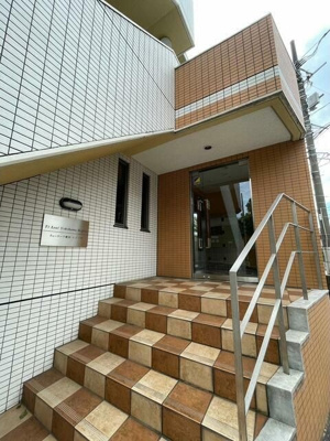 【エントランス】 | ティーリーフ横浜レジーナ