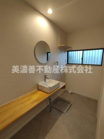 ６６４９５　瑞穂市本田事業用貸家の独立洗面台
