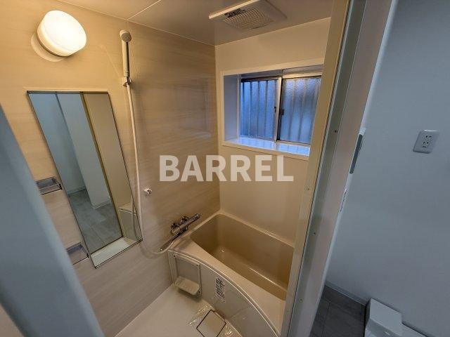 六反園貸家の浴室