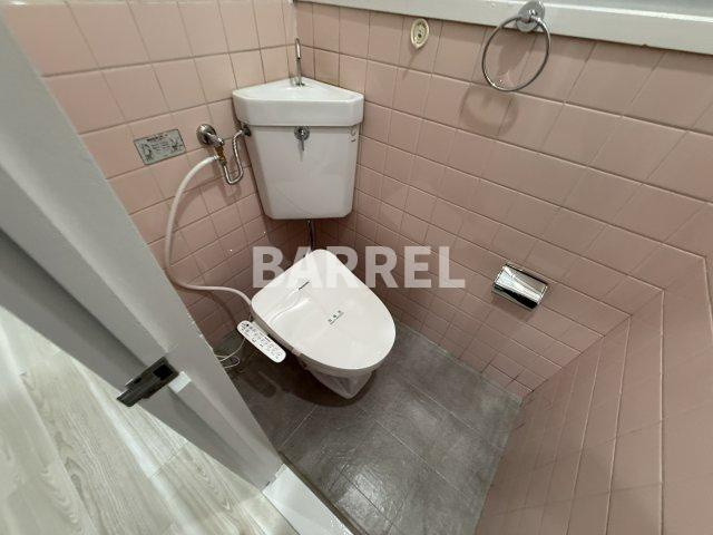 六反園貸家のトイレ