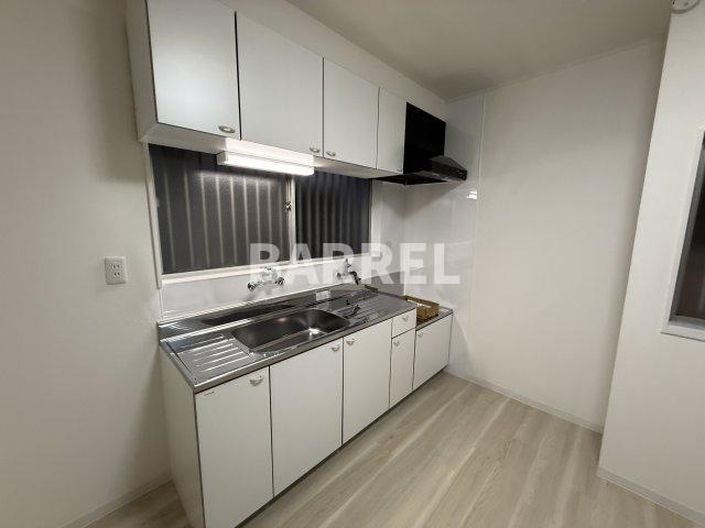 六反園貸家のキッチン