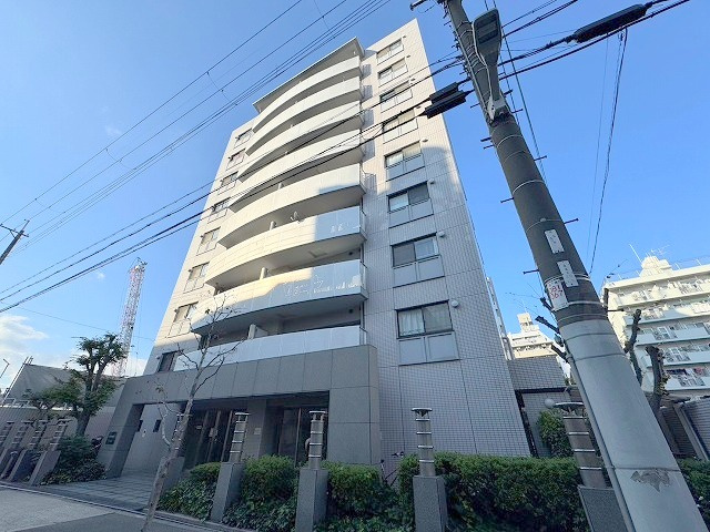 グランツ新大阪の外観