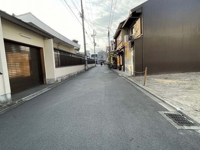 下鴨膳部町 土地の前面道路含む現地写真