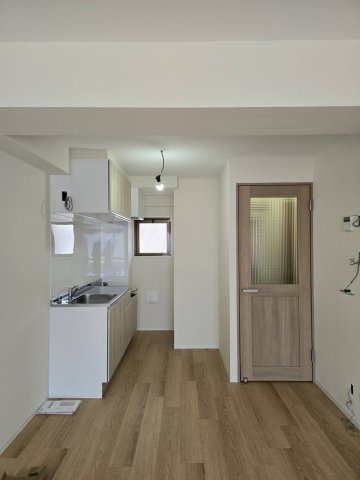 コーポ三田の居間・リビング