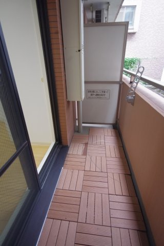 【バルコニー】