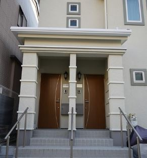 フェリセス・コヒナタのエントランス