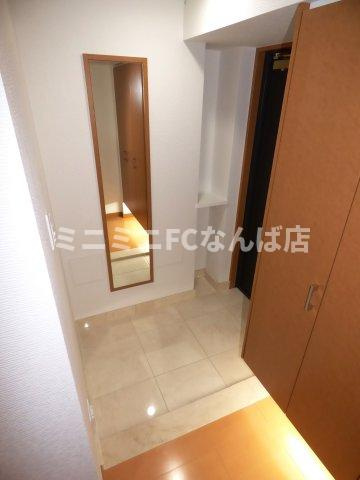 リーガル四ツ橋立売堀Ⅱの玄関