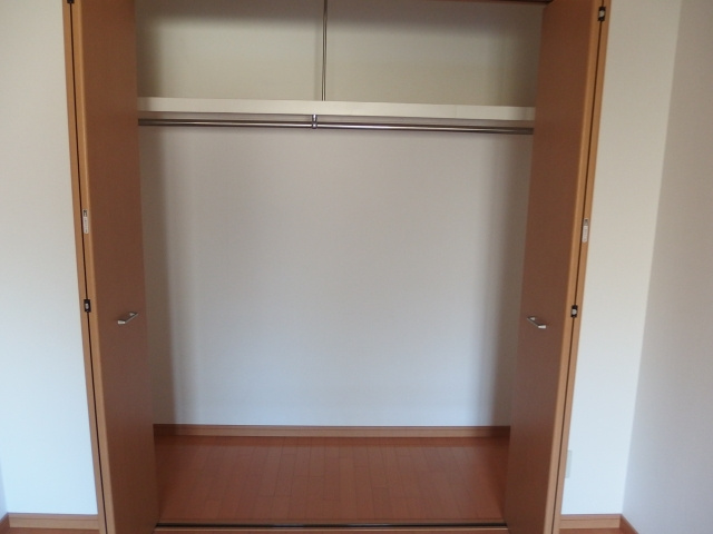 シャンデテ西三田ケ入の収納