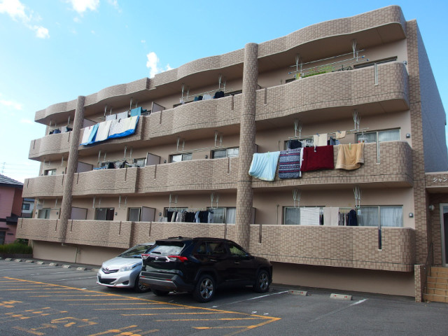 シャンデテ西三田ケ入の外観