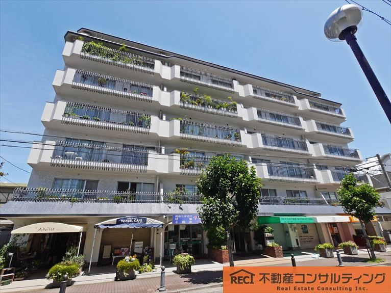 甲子園アーバンライフの外観