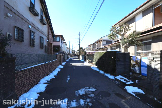 長沼町　売地の前面道路含む現地写真|長沼町　売地　約62坪の整形地　東南側4.8ｍ公道面　建築条件なし　確定測量