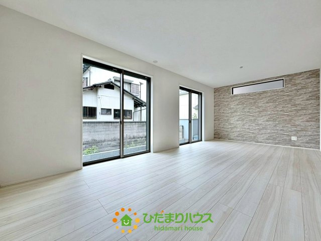 杉戸町清地3期　新築一戸建て　グラファーレの居間・リビング