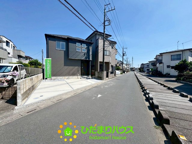杉戸町清地3期　新築一戸建て　グラファーレの前面道路含む現地写真