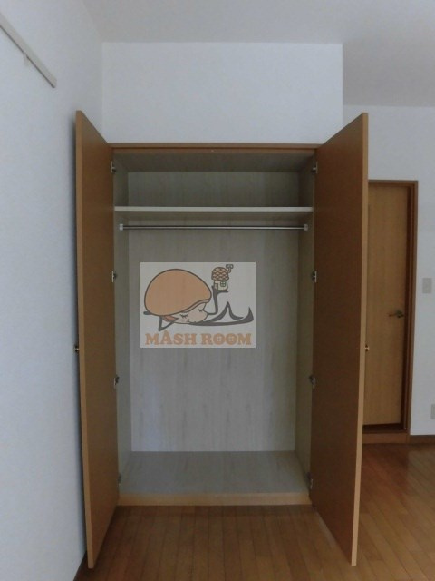 エスコート中野大和町の収納