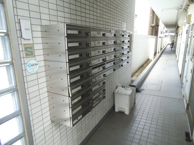 北区浮間２丁目の賃貸マンションのロビー|集合ポストはこちらです☆★