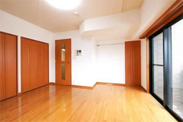 ガラ・シティ芝公園の居間・リビング