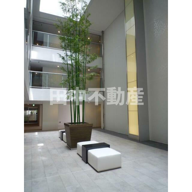 パークハビオ渋谷本町レジデンスのロビー