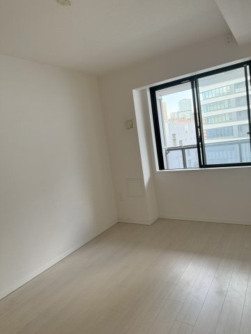 クレヴィアタワー中之島の洋室