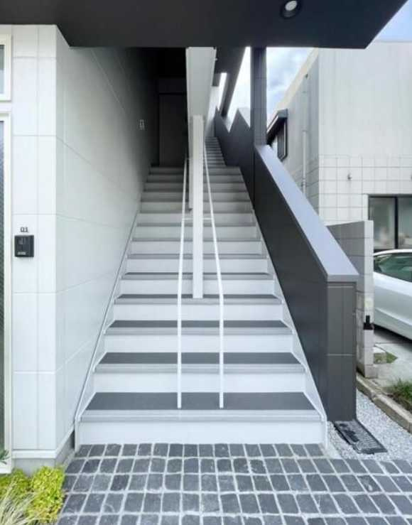 グランエッグス用賀　築浅　ネット無料　デザイナーズのエントランス