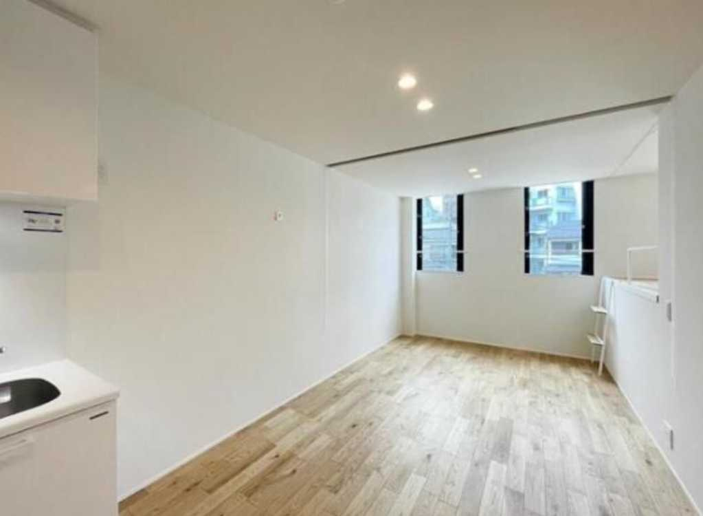 グランエッグス用賀　築浅　ネット無料　デザイナーズの居間・リビング