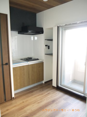 【キッチン】 | チサンマンション板橋 | 暖かいひだまりを全身で感じ取れる室内。