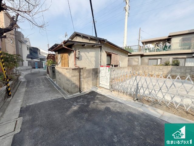 ■門真市上野口町　新築一戸建ての前面道路含む現地写真|周辺は落ち着いた街並みの住宅地！子育てがしやすい住環境です！是非一度ご覧ください。