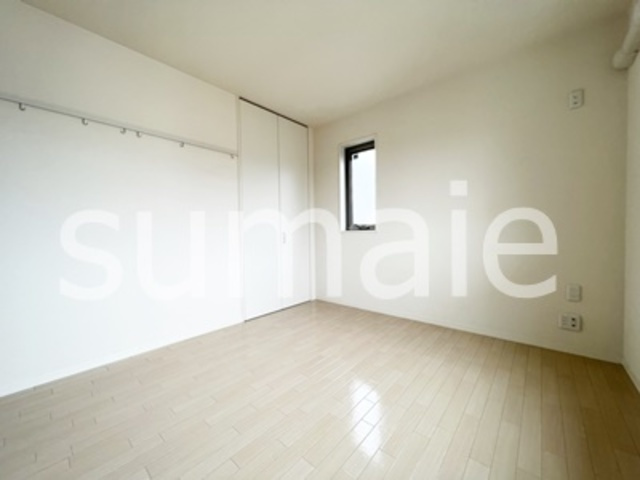 ル・クリザンテムの寝室|明るい寝室！