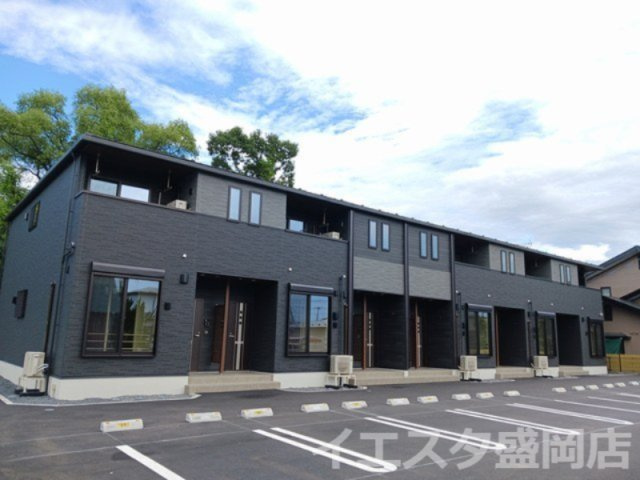 ララ・マヒナＣの外観