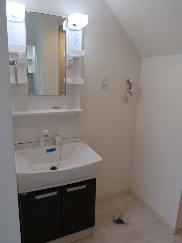 イルヴィアーレ天王坂ノースの独立洗面台